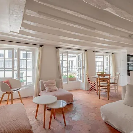 3 Rooms, View On Roofs Chic & Cosy - 70 M2 Appartamento *
