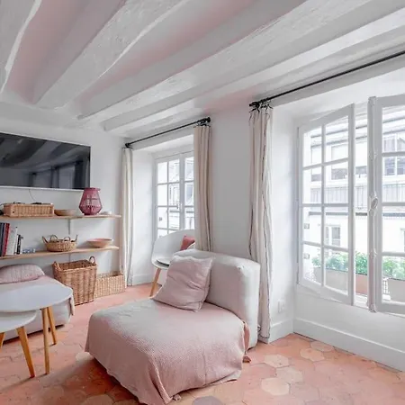 3 Rooms, View On Roofs Chic & Cosy - 70 M2 Appartamento