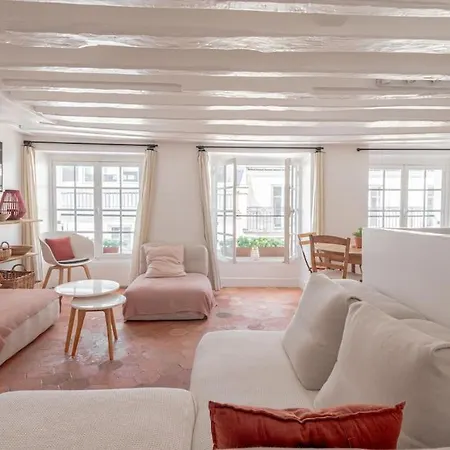 3 Rooms, View On Roofs Chic & Cosy - 70 M2 Appartamento *