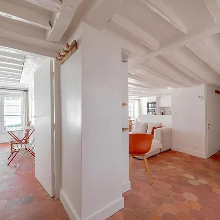3 Rooms, View On Roofs Chic & Cosy - 70 M2 Appartamento Parigi