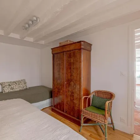 3 Rooms, View On Roofs Chic & Cosy - 70 M2 * Parigi